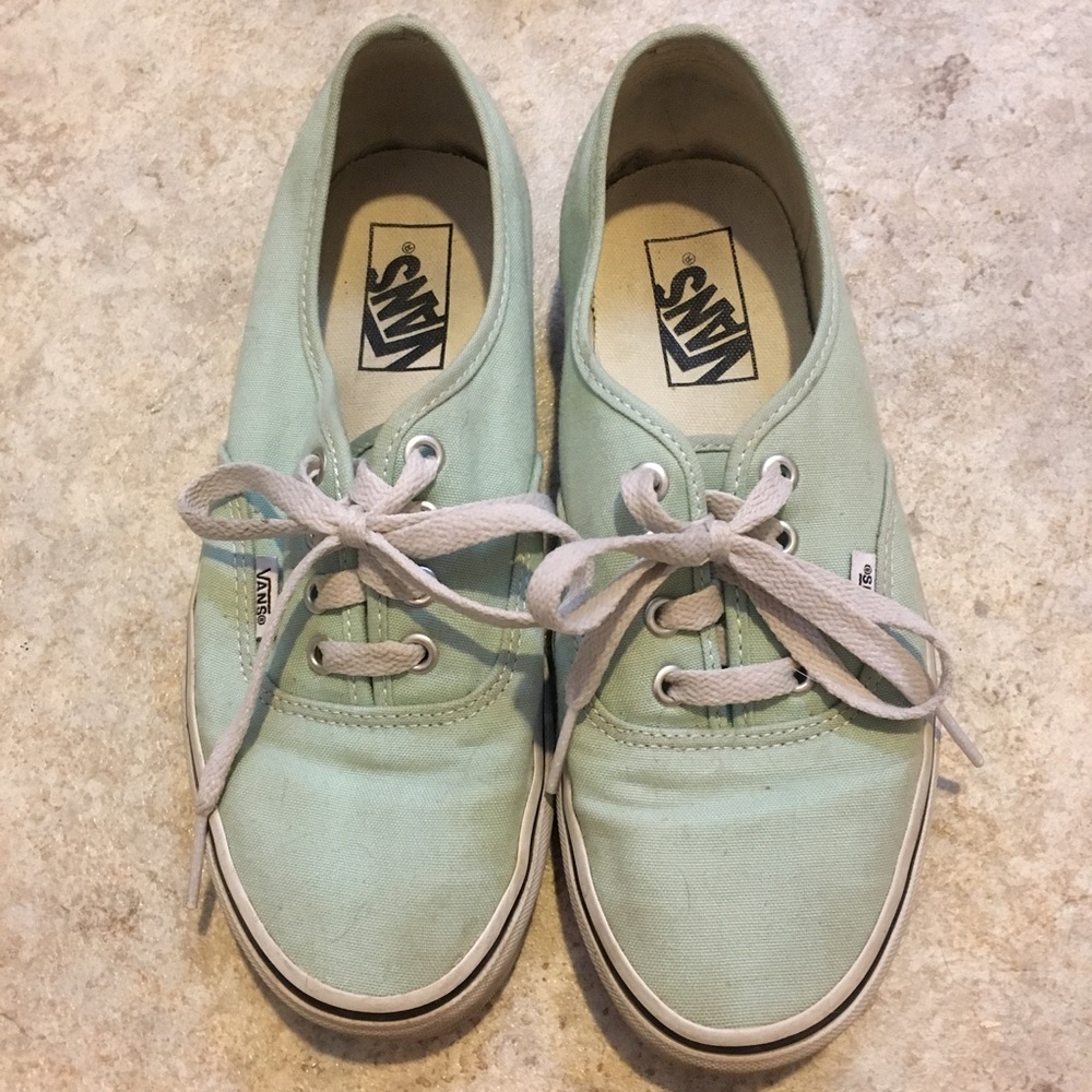 Ladies Authentic Style Vans